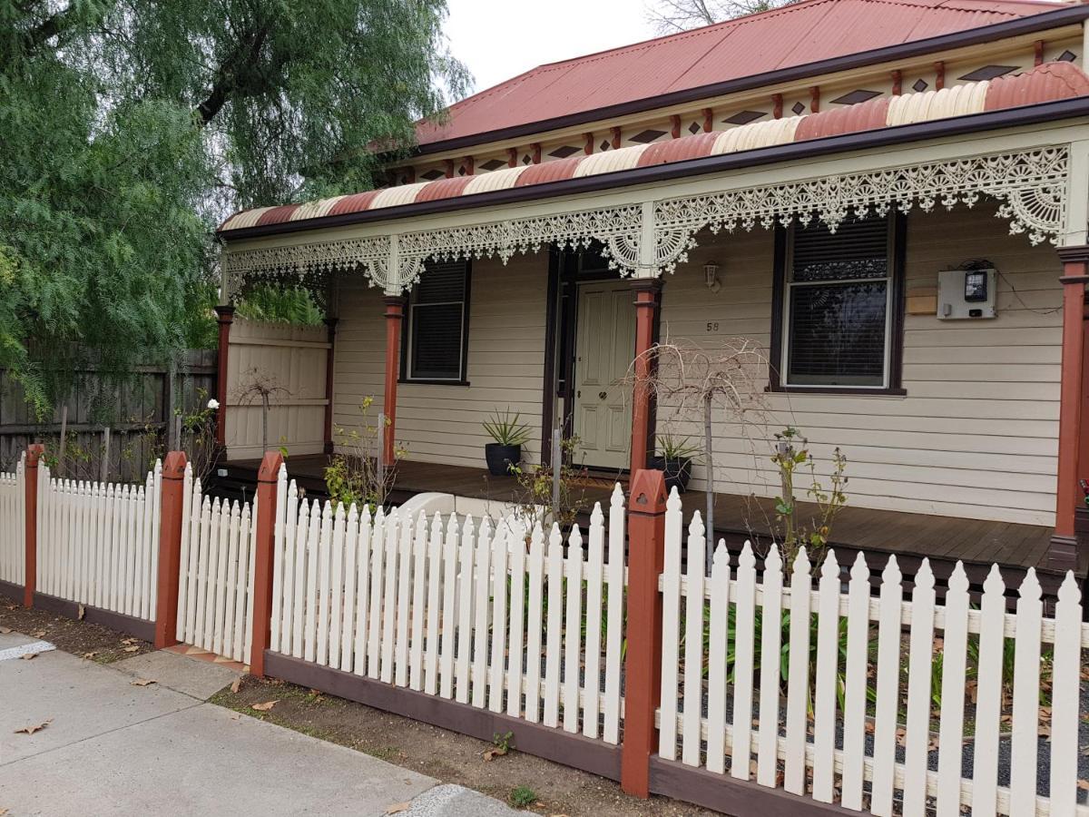 Myers Cbd Villa Bendigo Exteriör bild
